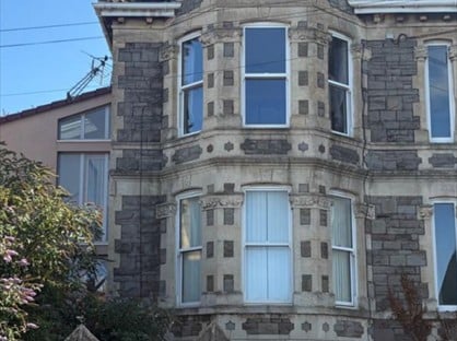 1 Bed Flat, Wells Road, BS4