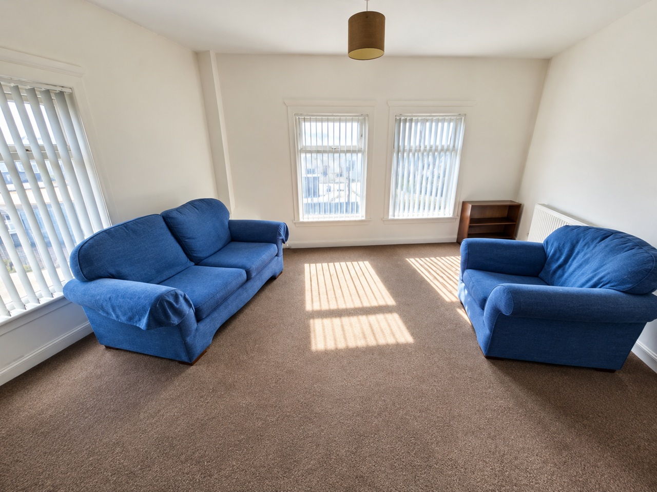 1 Bed Flat, Hall Lane, L7 photo 2