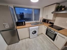 1 Bed Flat, Sheil Road, L6 photo 3