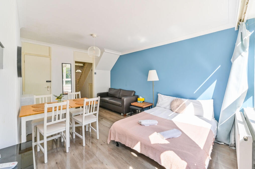 2 Bed Flat, Dale House, NW8
