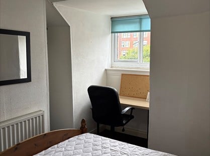 Room in a Shared House, Edmund Rd, S2