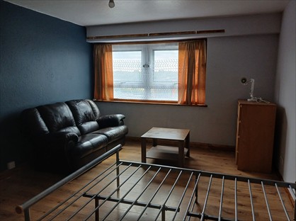 Room in a Shared Flat, Dunkirk Rise, OL12