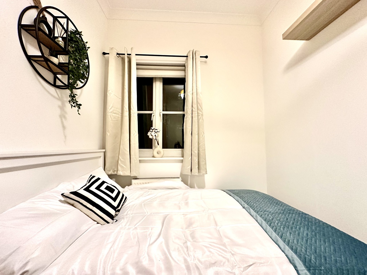 Room in a Shared House, John Conway House, SW2