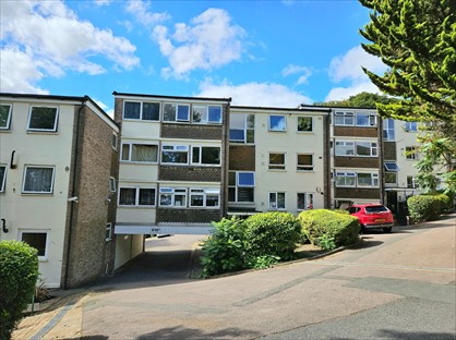 2 bed flat/apartment for rent in 2 Bed Flat, Richmond Hill, LU2
