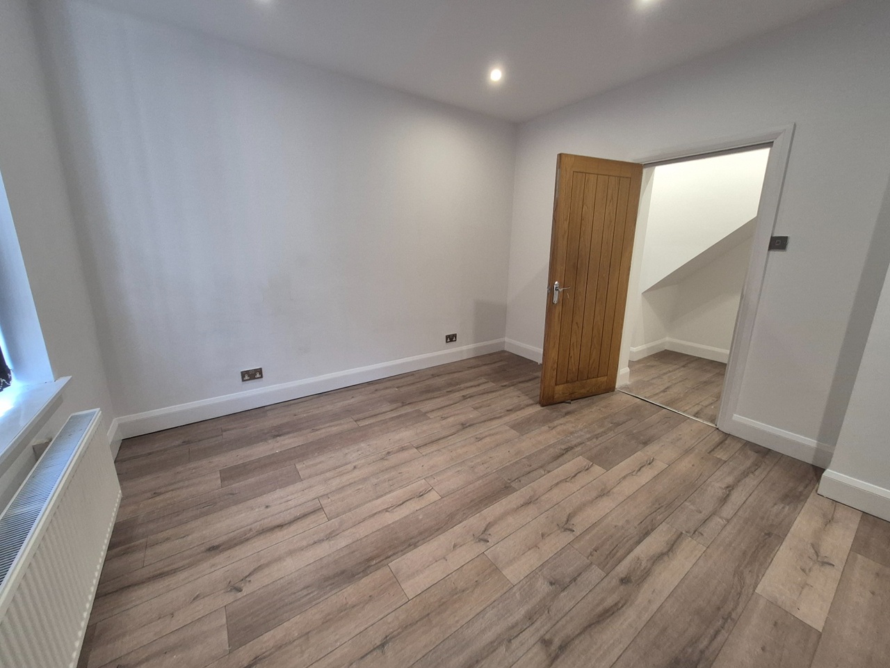 2 Bed Flat, Lower Cathedral Road, CF11 photo 3