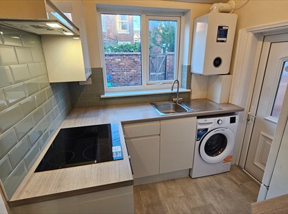 2 Bed Terraced House, Thornton Road, M14
