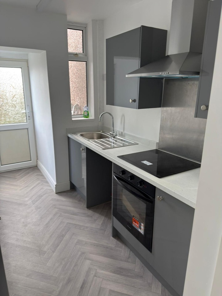 3 Bed Terraced House, Elgar Road, CV6