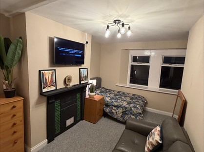 3 bed room for rent in Newport