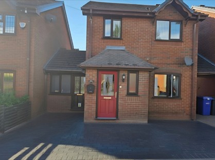 3 bed detached house for rent in 3 Bed Detached House, New St, DY3
