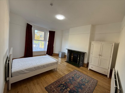 Room in a Shared House, Park View Road, BD9