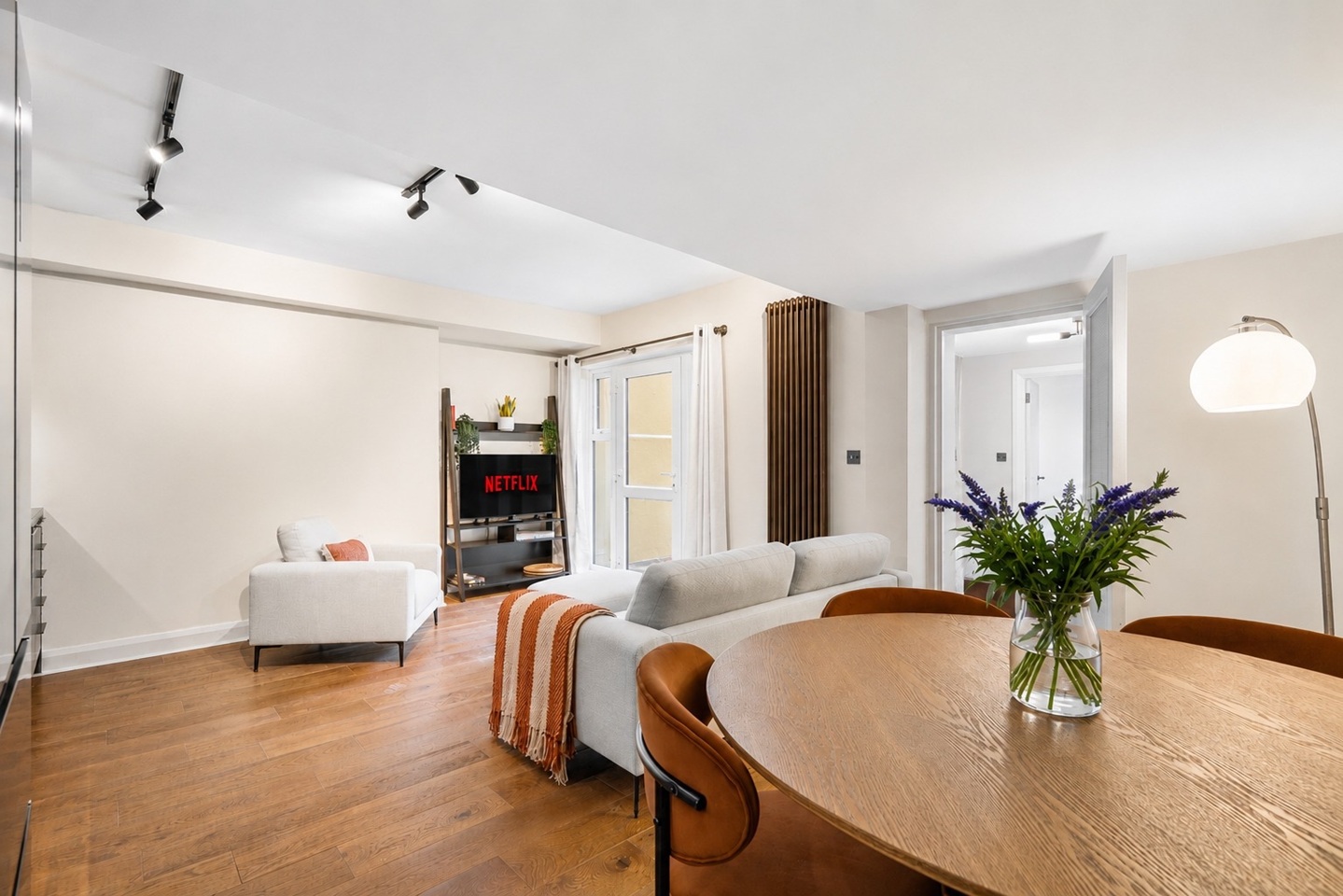 2 Bed Flat, Lansdowne Place, BN3 photo 2