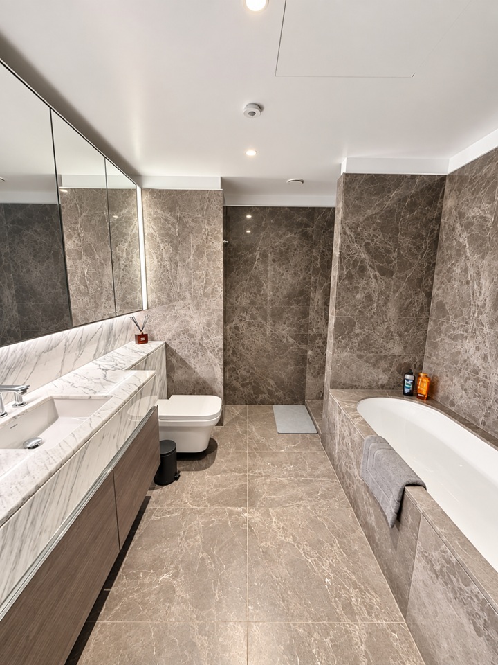 3 Bed Flat, Carnation Way, SW8 photo 5