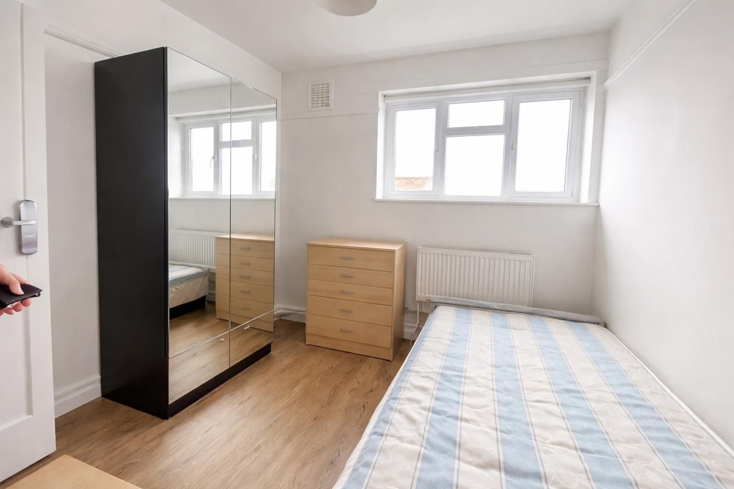 Room in a Shared House, Effra Mansions, SW2