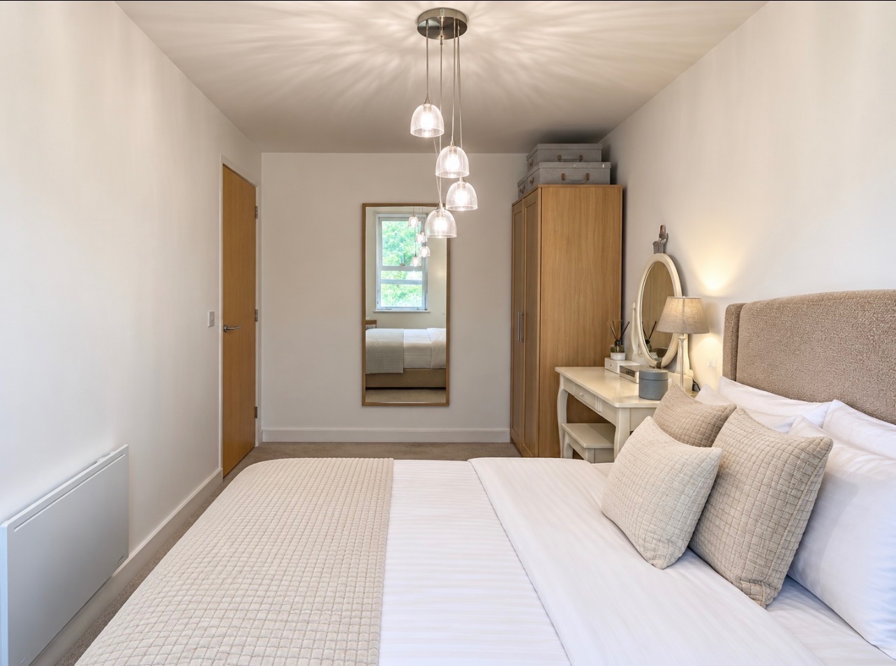 2 Bed Flat, Santorini, LS12 photo 2