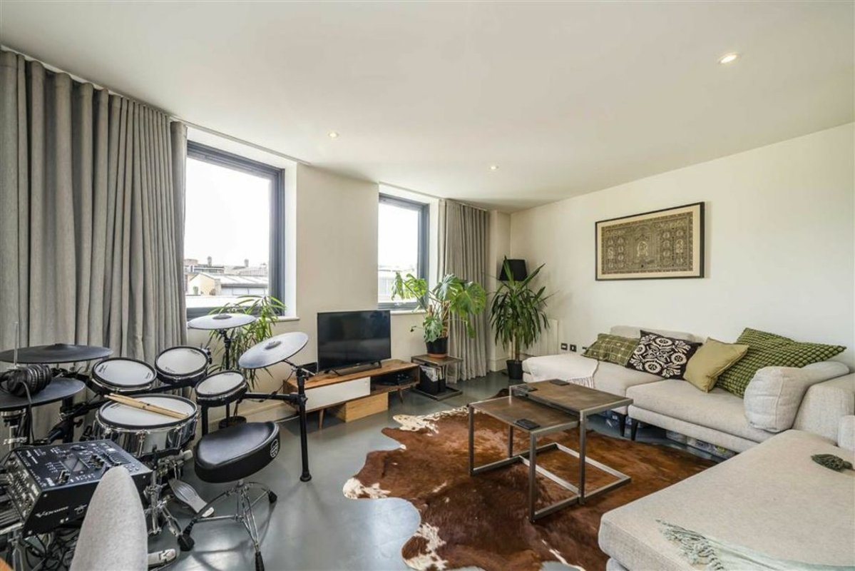 2 Bed Flat, Southwark Bridge Road, SE1 photo 4
