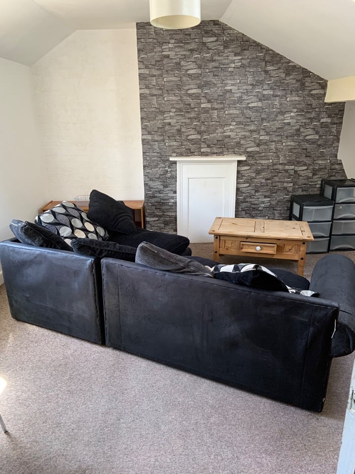 1 Bed Flat, Broad Road, B27 photo 3