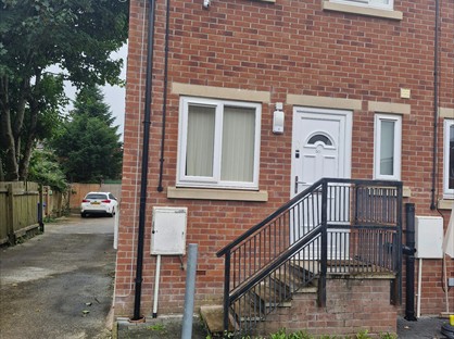 3 Bed End Terrace, Copenhagen Street, OL16