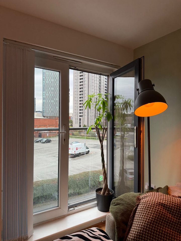 2 Bed Flat, Irwell Building, M5 photo 3