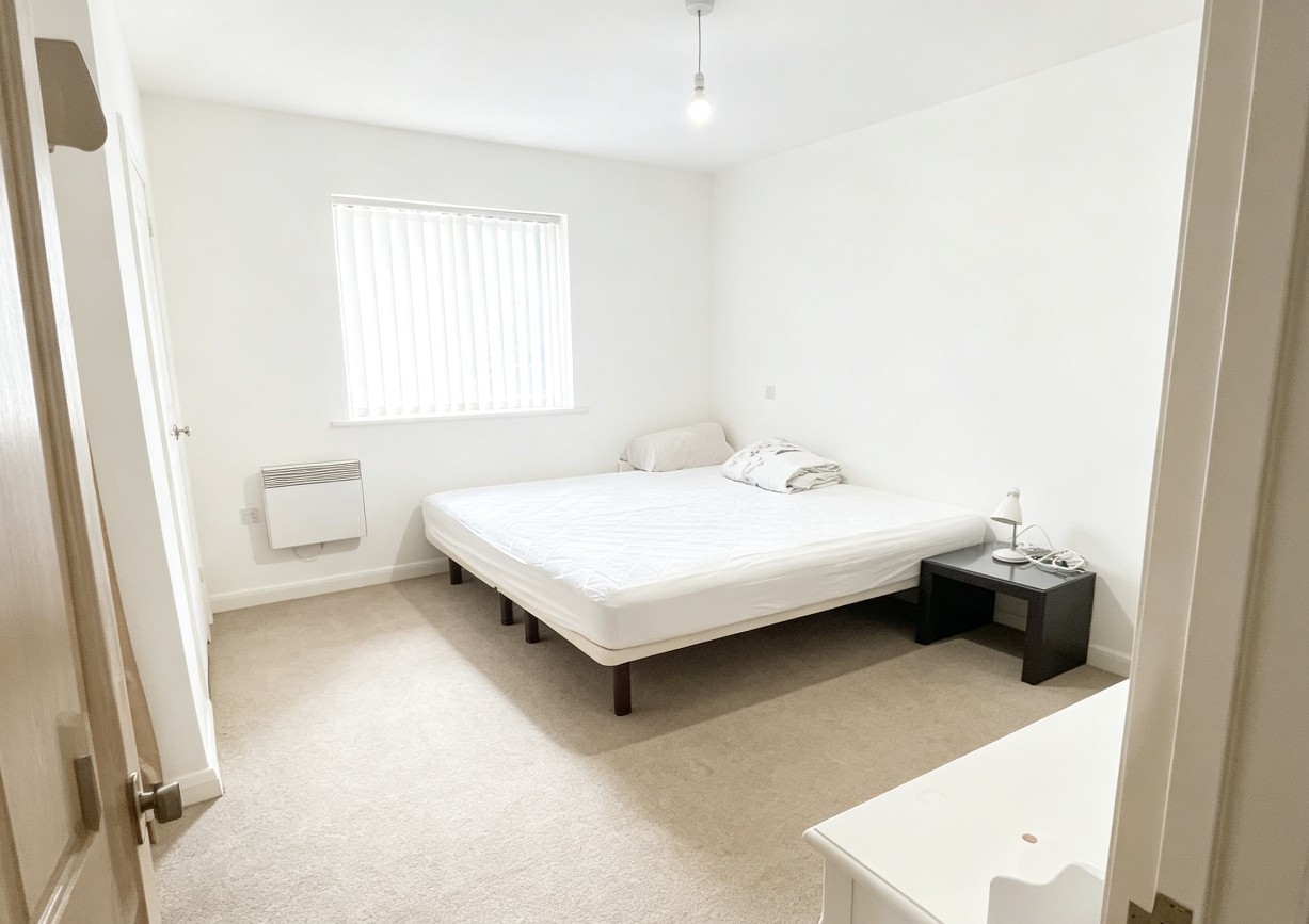 2 Bed Flat, Irving St, B1 photo 3