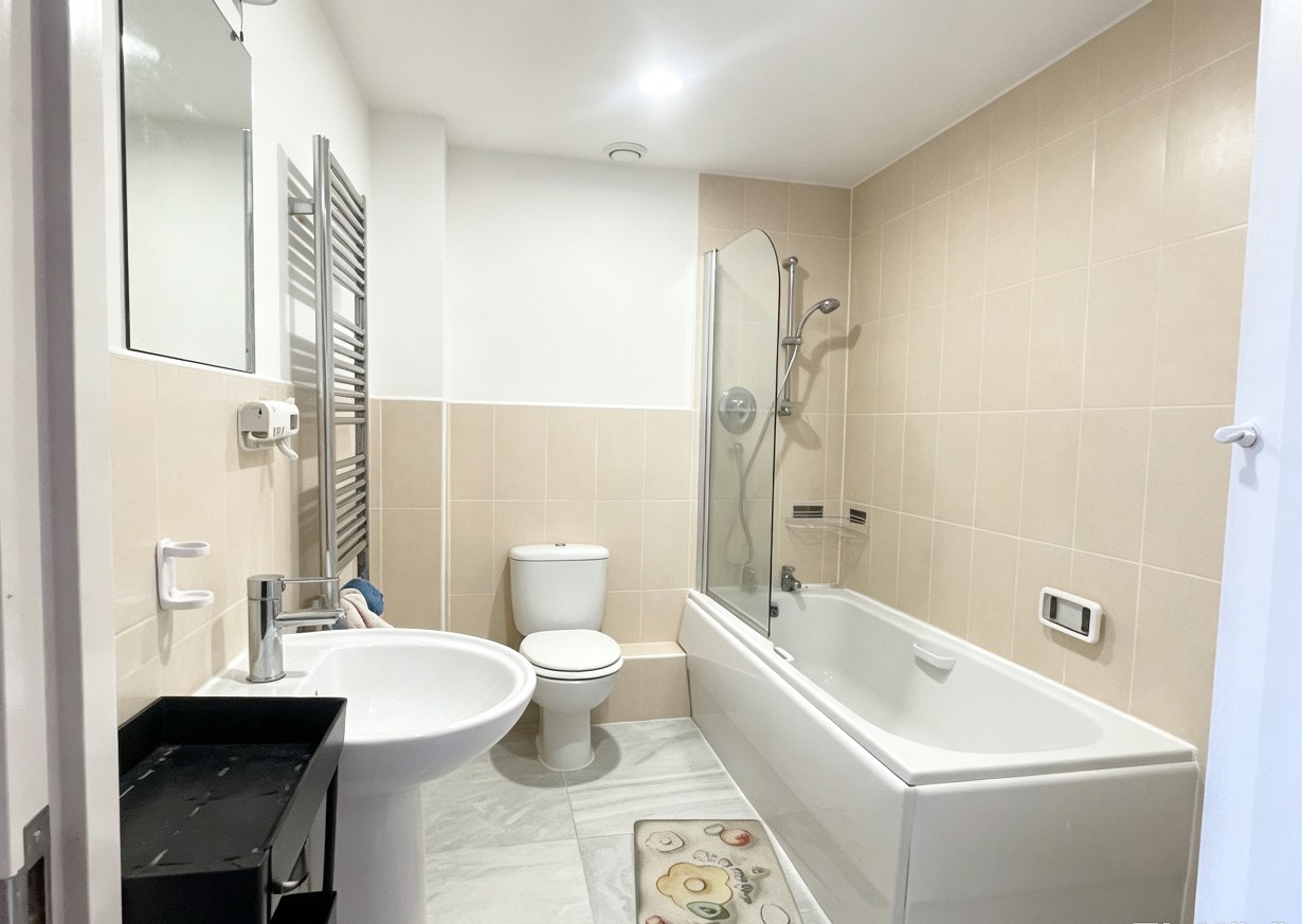 2 Bed Flat, Irving St, B1 photo 5