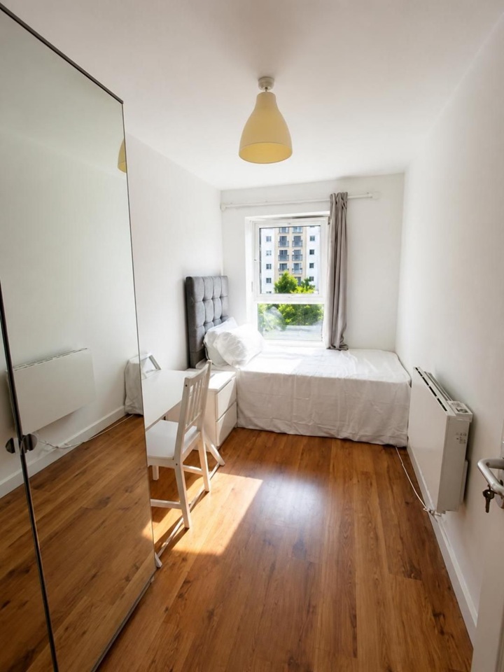 Room in a Shared Flat, Comeragh Road, W14