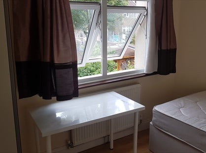 Room in a Shared House, Riffel Road, NW2