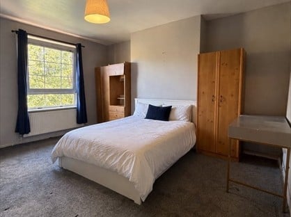 Room in a Shared Flat, East India Buildings, E14