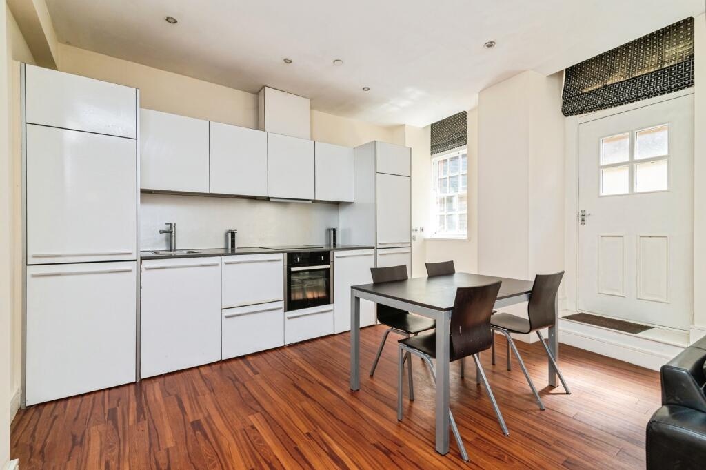 2 Bed Flat, The Ropewalk, NG1
