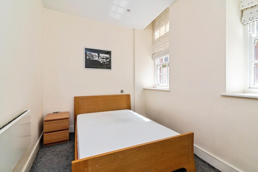 2 Bed Flat, The Ropewalk, NG1 photo 4