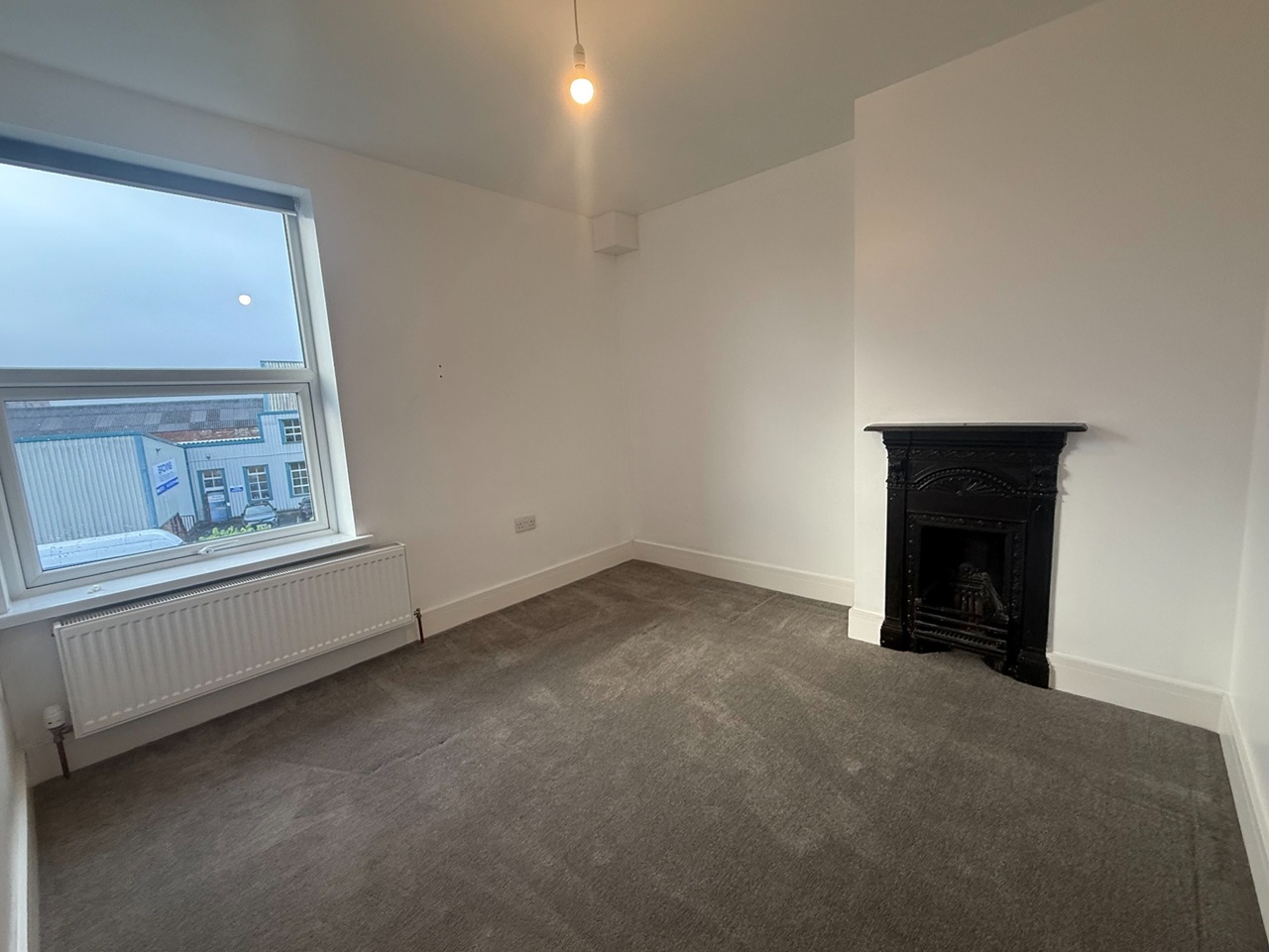 2 Bed Terraced House, Horsfall St, LS27 photo 4