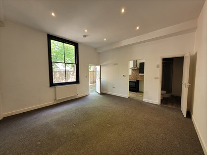 1 bed flat/apartment for rent in Studio Flat, Branston Road, DE14