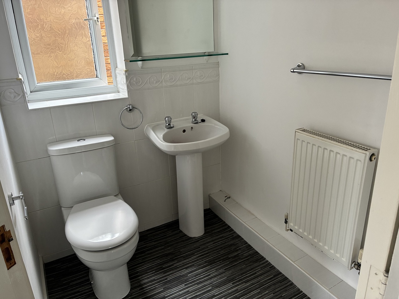 3 Bed Detached House, Newcroft Drive, M9 photo 5