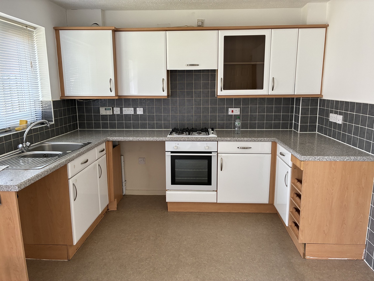 3 Bed Detached House, Newcroft Drive, M9 photo 2