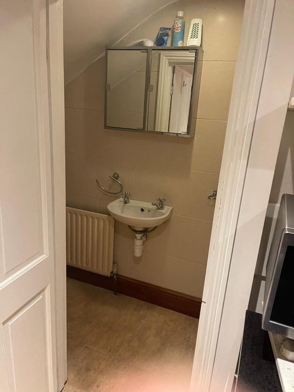 Studio Flat, Ross St, CB1 photo 5
