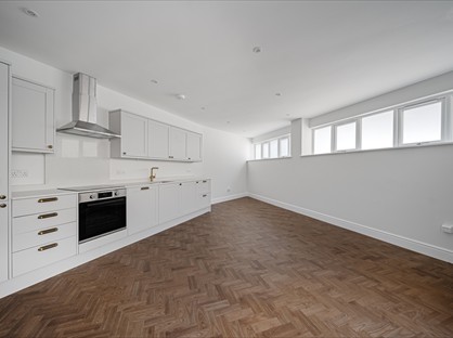 2 Bed Flat, Timber Hill Road, CR3