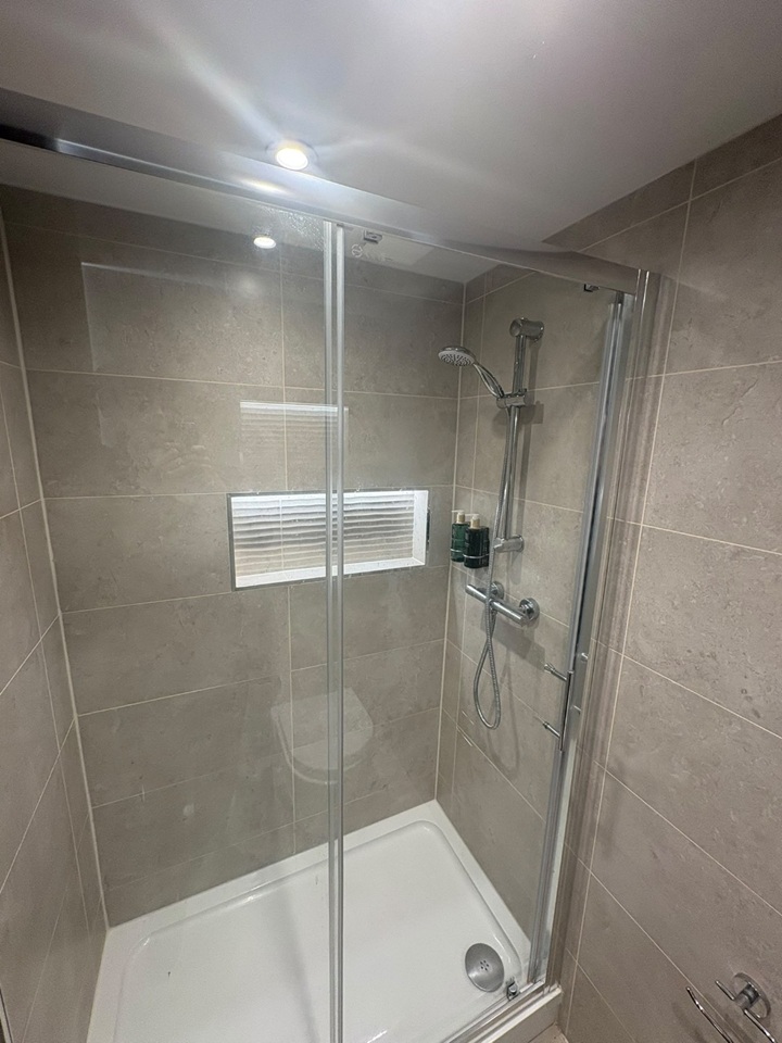 1 Bed Flat, Croxteth Road, L8 photo 3