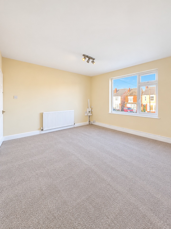 1 Bed Flat, Holbrook Lane, CV6 photo 3