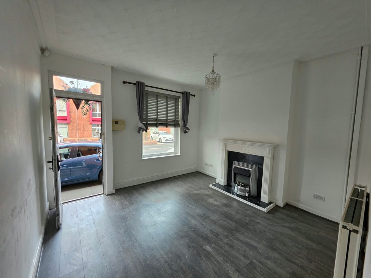 4 Bed Terraced House, Highfield Road, M6