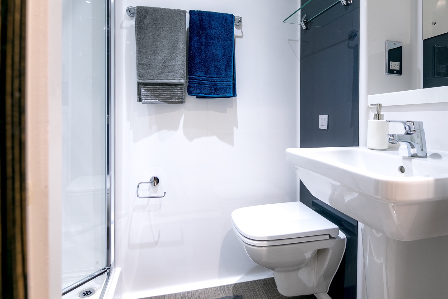 Studio Flat, Silver Street, RG1 photo 3