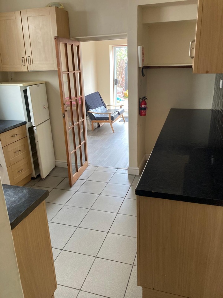 Room in a Shared House, Heath, CF14 photo 5