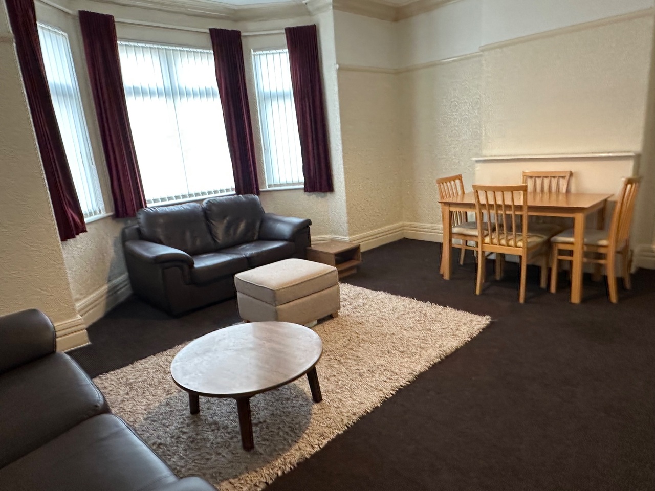 Room in a Shared Flat, Stockport Road, M13