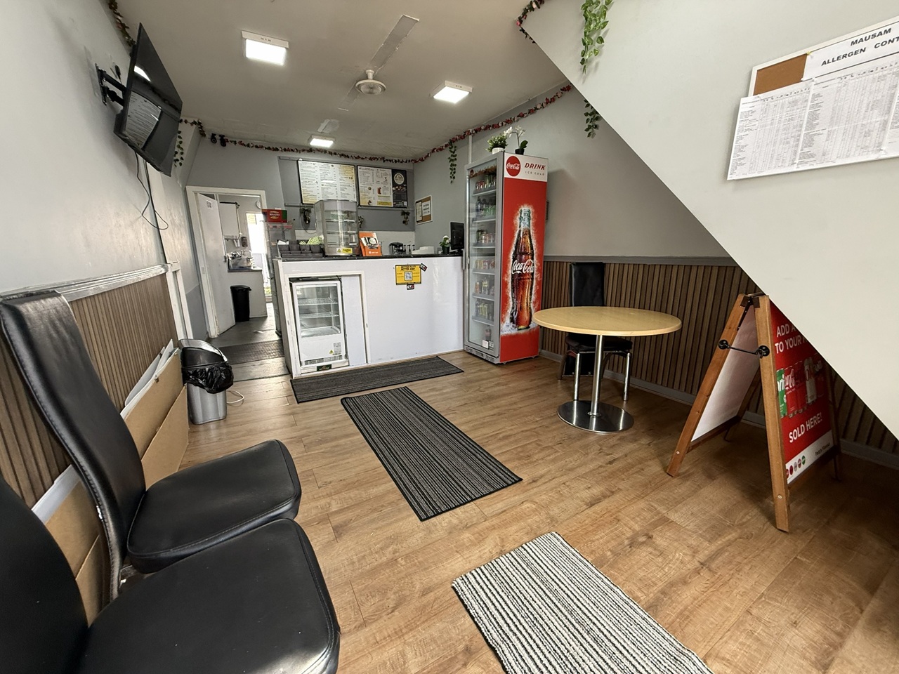 1 Bed Terraced House, Dark Kitchen  /  Cafe, LE2 photo 5