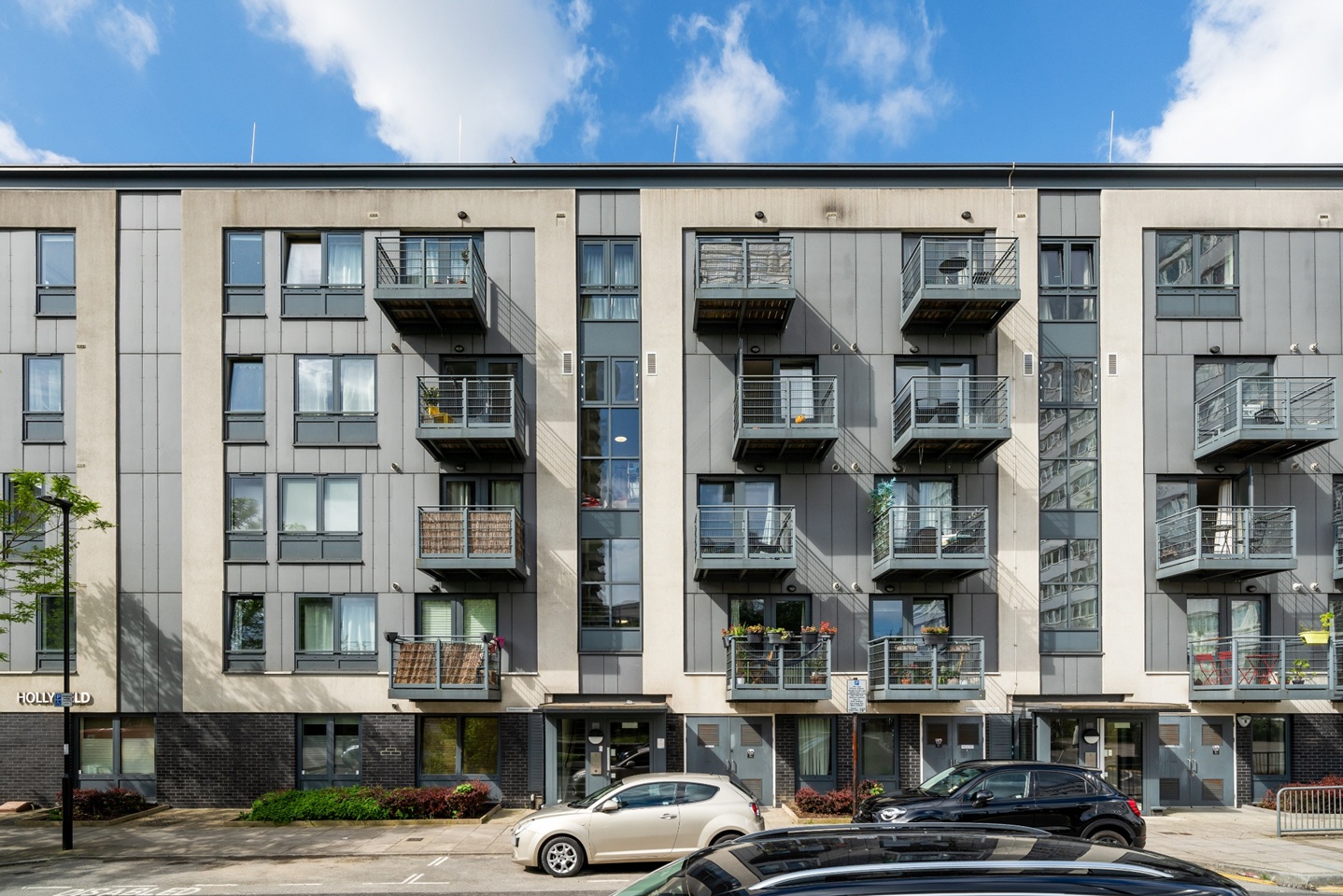 2 Bed Flat, Hollyfield, N4 photo 2
