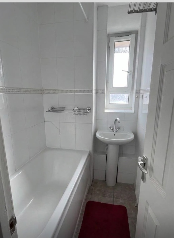 Room in a Shared Flat, Ely House, SE15 photo 2