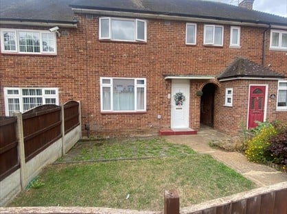 2 Bed Terraced House, Dorking Rise, RM3
