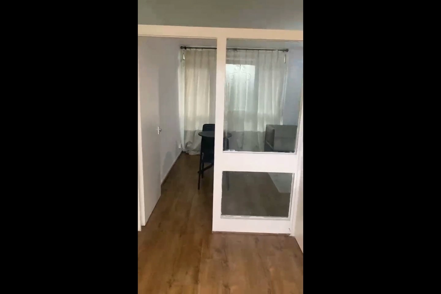 1 Bed Flat, Thaxted Court, SE16 photo 5