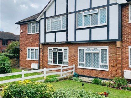 2 Bed Flat, Dorchester Gardens, E4