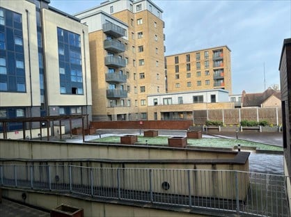 1 bed flat/apartment for rent in Studio Flat, St Albans Road, WD17