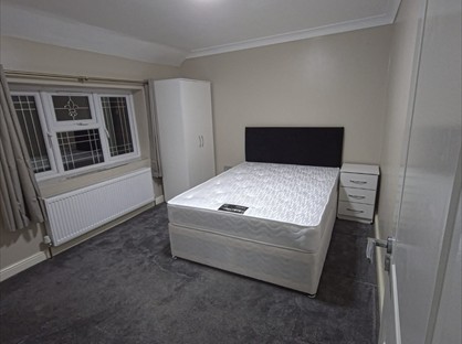 Room in a Shared House, Bradley Road, SL1