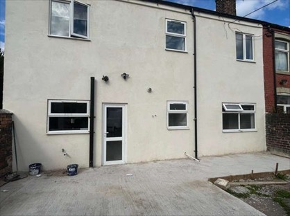 6 Bed Semi-Detached House, Woodhouse St, ST4